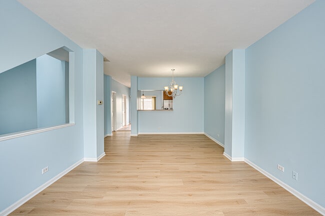 2353 Twilight Dr in Aurora, IL - Building Photo - Building Photo