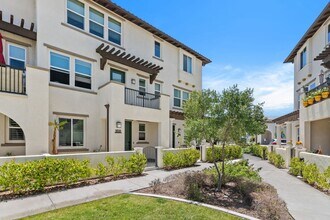 3510 Brody Wy in Oceanside, CA - Foto de edificio - Building Photo