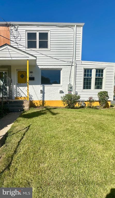 41 S Earley St