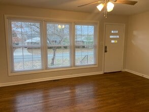 307 Shannon Dr in Greensboro, NC - Building Photo - Building Photo