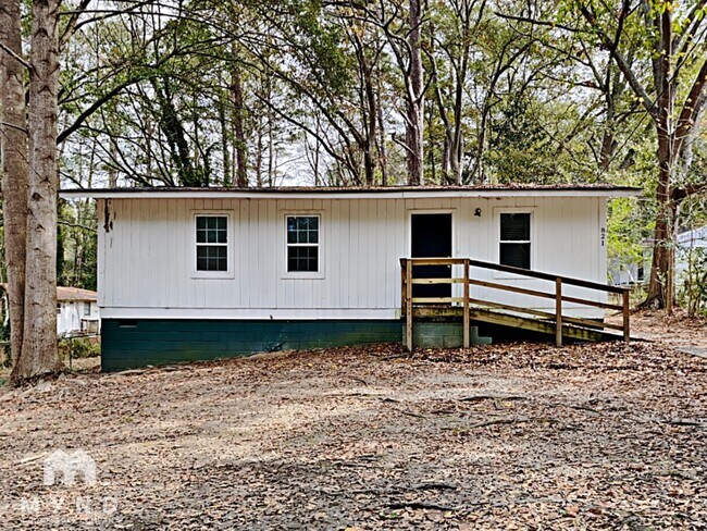 property at 821 Mercury Dr NW