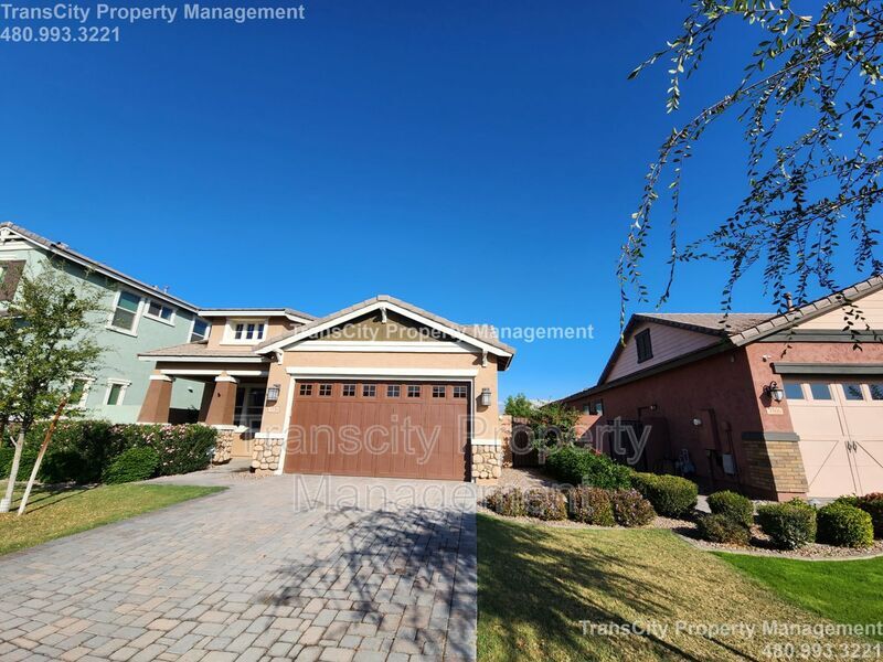 3558 E Arabian Dr in Gilbert, AZ - Building Photo