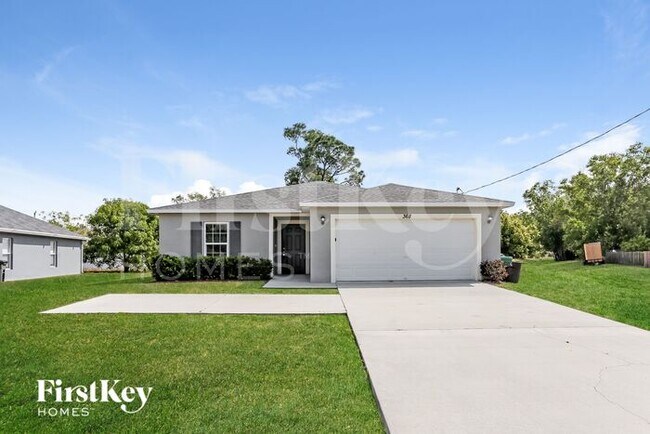 property at 368 SW Tulip Blvd