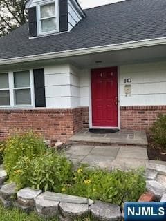 property at 947 E Glen Ave