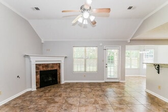 4258 Ravenwood Dr N in Horn Lake, MS - Building Photo - Building Photo