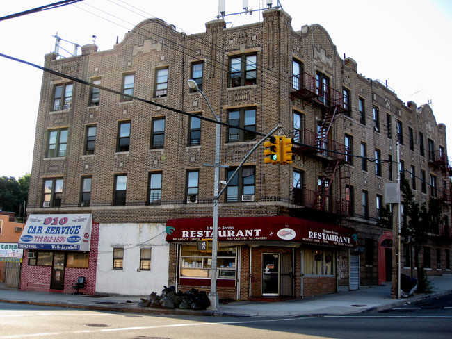 121 Jamaica Ave in Brooklyn, NY - Foto de edificio - Building Photo