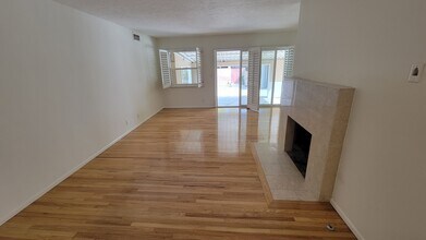 6508 Belmar Ave in Reseda, CA - Building Photo - Building Photo