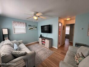 270 Sherman Ave in Seaside Heights, NJ - Building Photo - Building Photo