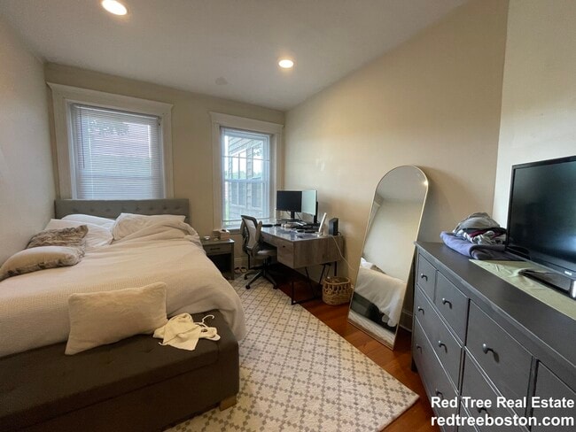 191 Winthrop Rd, Unit 2 in Brookline, MA - Foto de edificio - Building Photo
