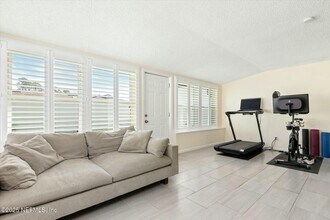 3545 Tidal Marsh Dr in Jacksonville, FL - Building Photo - Building Photo