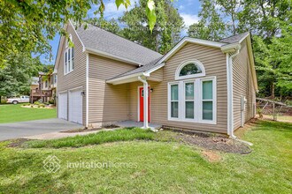 4995 Bent Creek Ct in Sugar Hill, GA - Foto de edificio - Building Photo