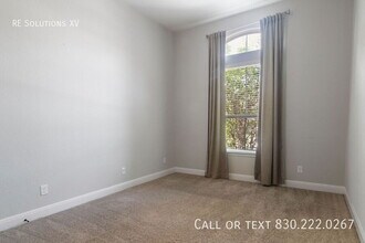 12906 Florianne in San Antonio, TX - Building Photo - Building Photo