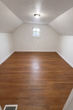 2314 Broadway Ave, Unit 2 in Pittsburgh, PA - Building Photo - Building Photo