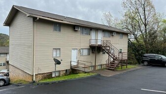 210 Hendricks Blvd in Chattanooga, TN - Building Photo