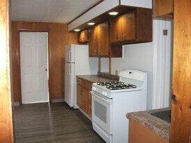 316 Highland Ave in East Syracuse, NY - Building Photo