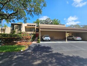 6461 Pumpkin Seed Cir in Boca Raton, FL - Building Photo - Building Photo