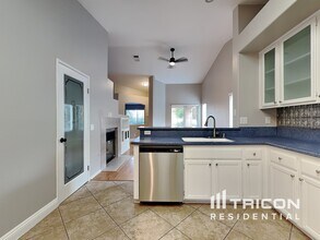 36523 Cheval Dr in Winchester, CA - Building Photo - Building Photo