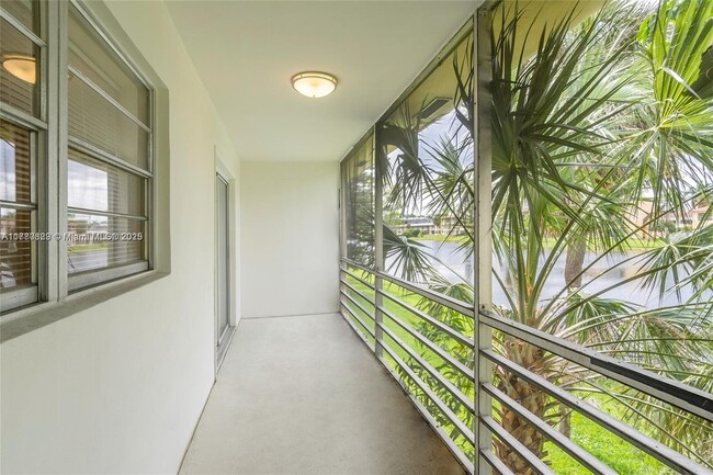 2825 NE 201st Ter, Unit M226 in Aventura, FL - Building Photo - Building Photo