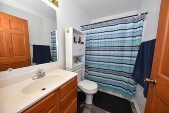 217 NW Barstow St, Unit C in Waukesha, WI - Building Photo - Building Photo