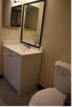 8392 S Coral Cir in North Lauderdale, FL - Building Photo - Building Photo