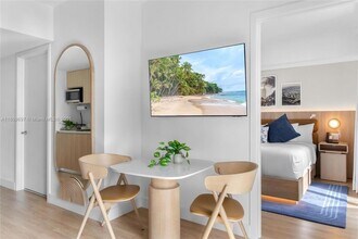 601 NE 1st Ave, Unit 2012 in Miami, FL - Building Photo - Building Photo