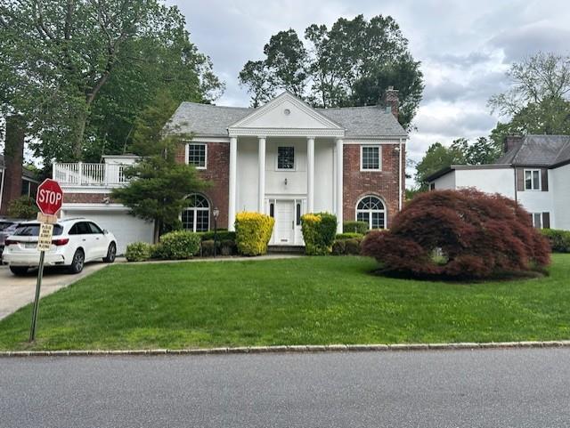property at 26 Woodland Pl