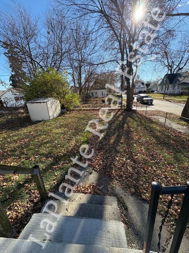 1157 Walbridge Ave in Toledo, OH - Building Photo - Building Photo