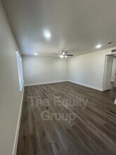 3537 W Campus Ave. in Visalia, CA - Foto de edificio - Building Photo