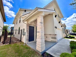 11909 Mercantile Ln in Austin, TX - Building Photo - Building Photo