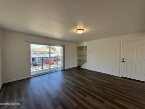 2380 Orange Ln in Reno, NV - Building Photo - Building Photo