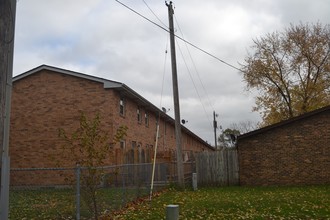 Bennett Street Townhomes in Loves Park, IL - Building Photo - Building Photo