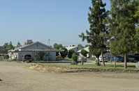 14603 W Whitesbridge Ave in Kerman, CA - Foto de edificio - Building Photo