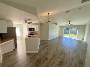 3824 Kyle Dr in St. Cloud, FL - Building Photo - Building Photo