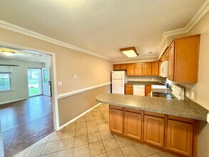 813 Gene Crescent in Chesapeake, VA - Building Photo - Building Photo