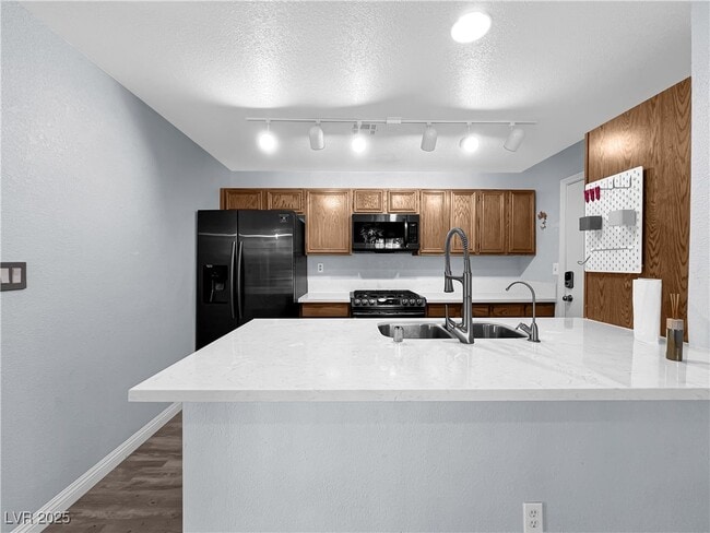 2627 S Durango Dr in Las Vegas, NV - Building Photo - Building Photo