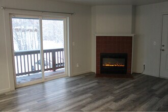 890 Blind Nick Dr in Wasilla, AK - Building Photo - Building Photo