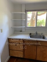 1424 W 10th Alley in Eugene, OR - Building Photo - Building Photo