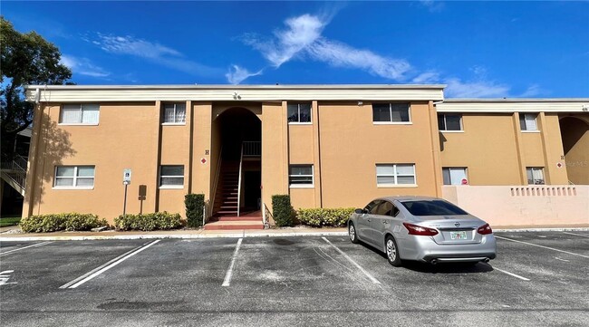 1000 Lake of the Woods Blvd in Fern Park, FL - Building Photo - Building Photo