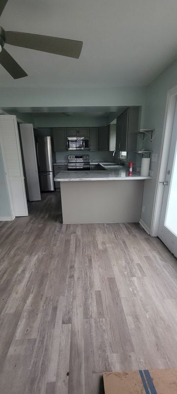 property at 809 1/2 N Main St