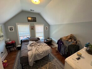 5 Hamilton Rd in Somerville, MA - Building Photo - Building Photo
