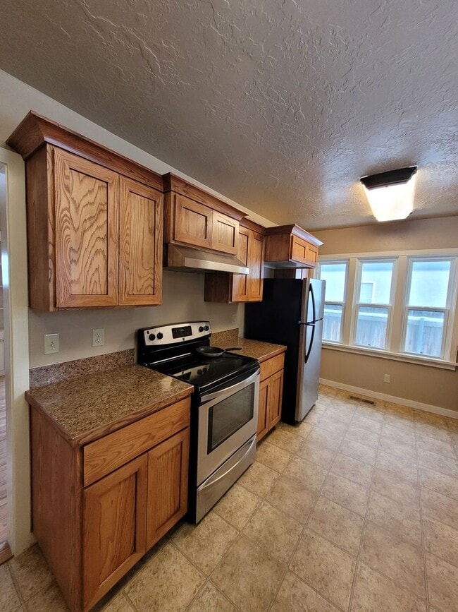 305 S Meridian Rd in Meridian, ID - Building Photo - Building Photo