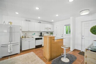 1170 NE 191st St in Miami, FL - Building Photo - Building Photo