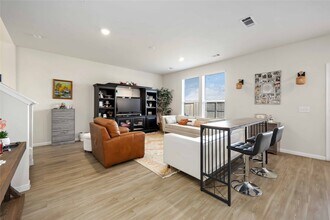 6434 Lakeview Haven Dr in Houston, TX - Building Photo - Building Photo