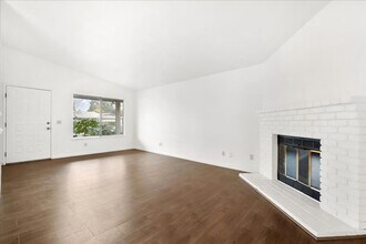 1025 Marston St in West Sacramento, CA - Building Photo - Building Photo