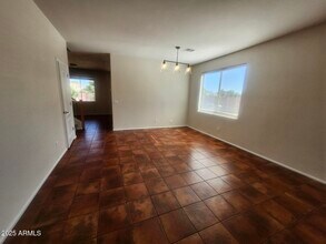 11126 W Wilshire Dr in Avondale, AZ - Building Photo - Building Photo