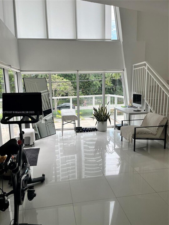 1650 Brickell Ave, Unit 112 in Miami, FL - Building Photo