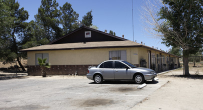 11938 1st Ave in Hesperia, CA - Building Photo - Building Photo