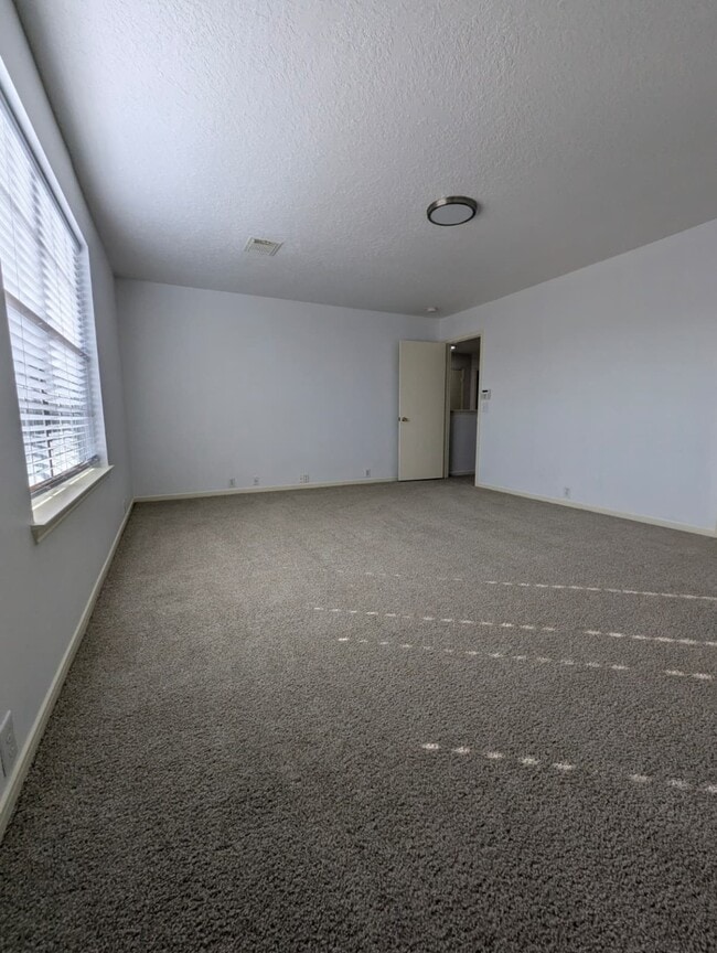 13422 Sarento Village