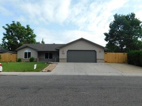 2552 McCook Ave in Grand Junction, CO - Building Photo - Building Photo