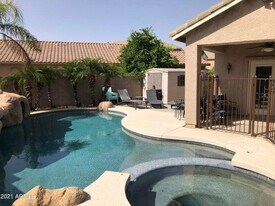 5233 E Carmel Ave in Mesa, AZ - Building Photo
